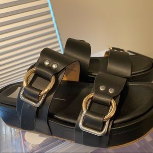 This season summer sandal